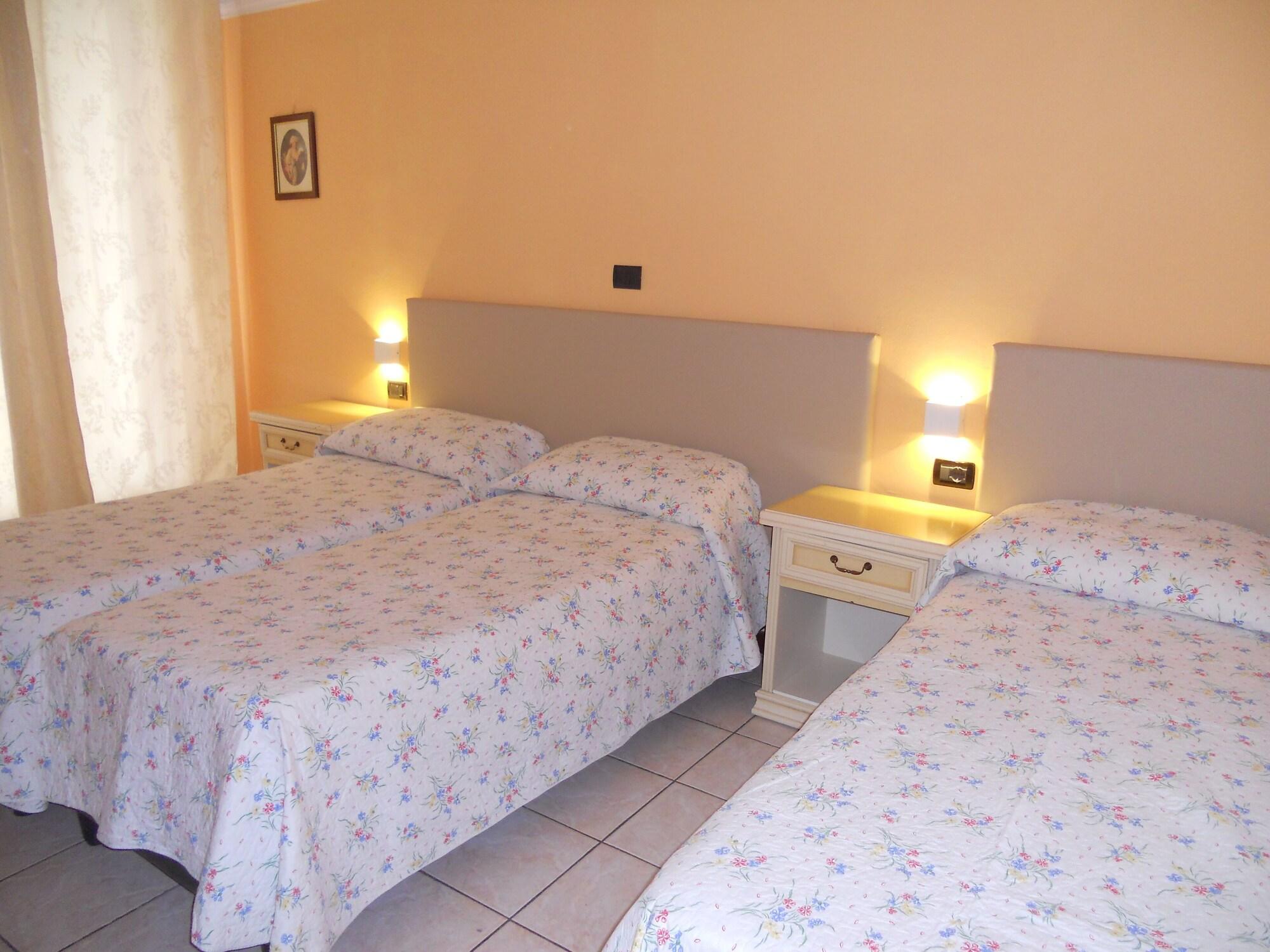 Salus Hotel 3*