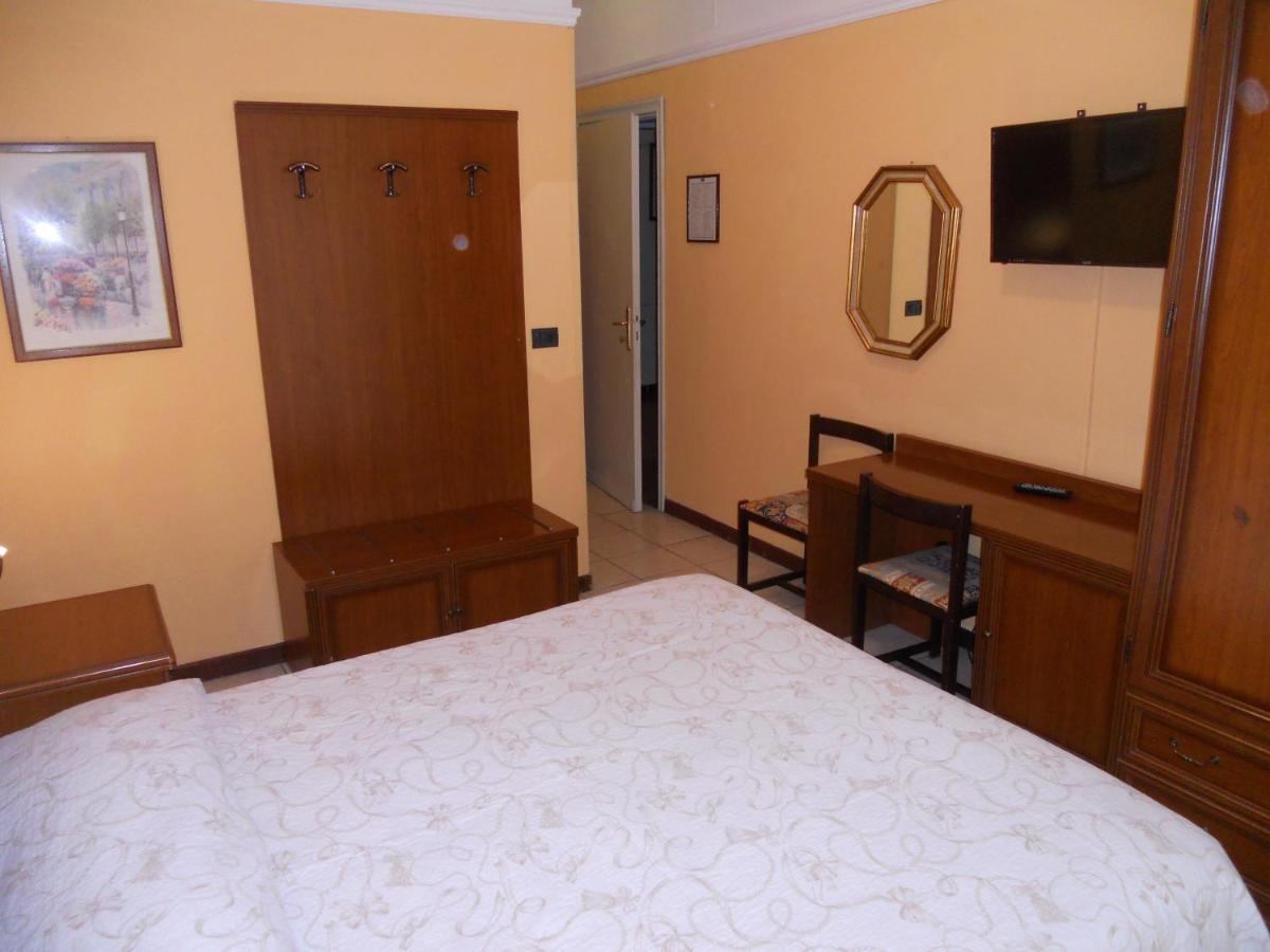 Hotel Salus 3*