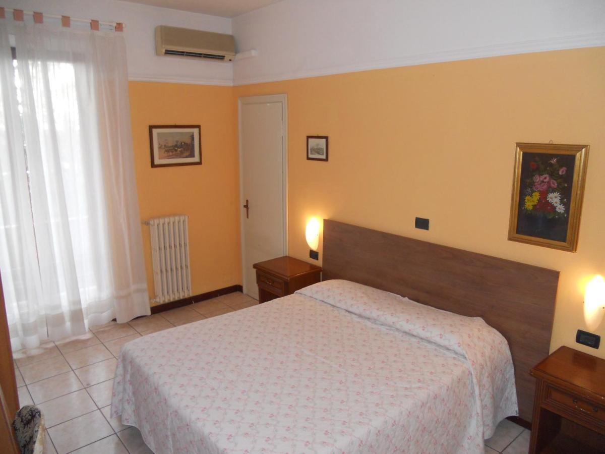 Hotel Salus 3*