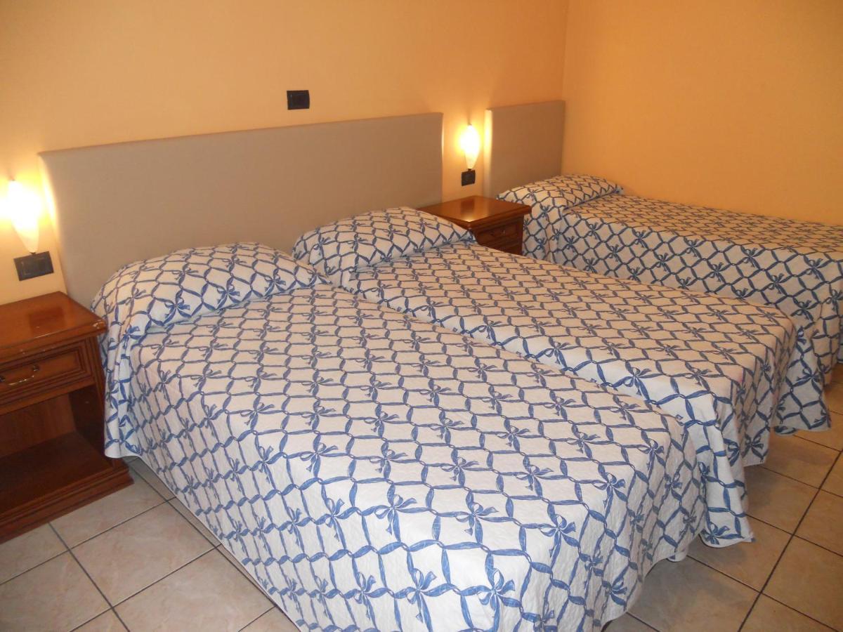 Salus Hotel 3*